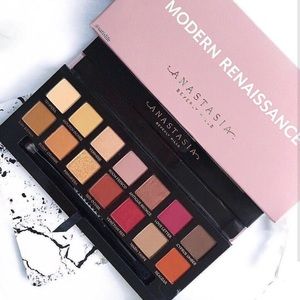 Anastasia Beverly Hills Eyeshadow palette
